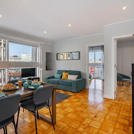 Whome Ft169 Location 2-bed Perfect To Explore Apartment Porto